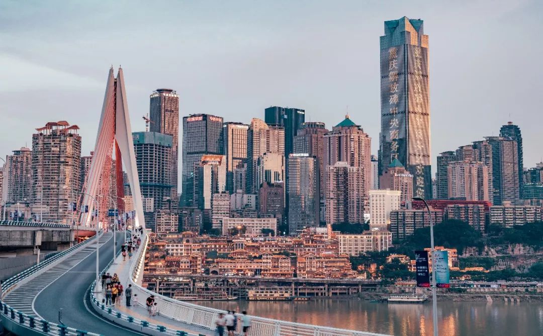 山城雾韵,探寻重庆的独特魅力
