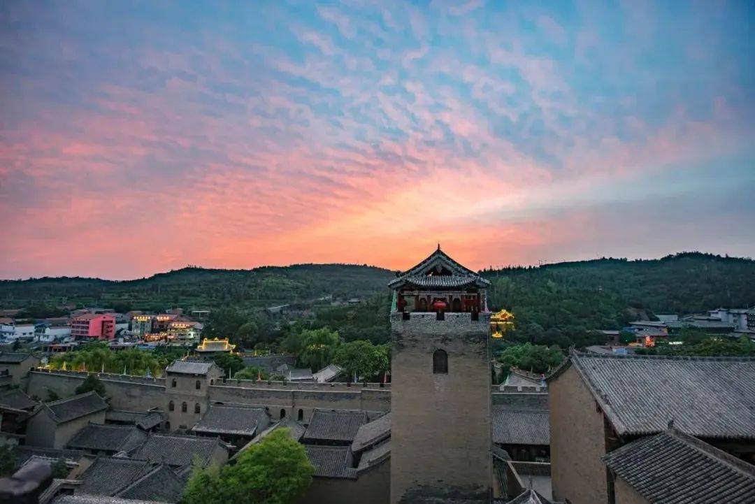 外交部发言人就晋城相关评论文章发表看法